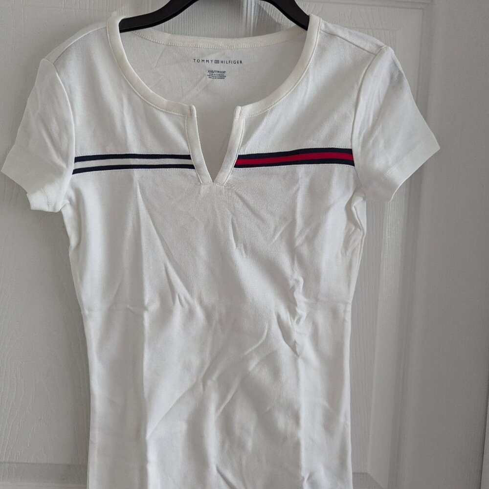 NWOT Tommy Hilfiger Logo Striped Crew Neck W/Cutout 100% cotton T-Shirt Sz XXS